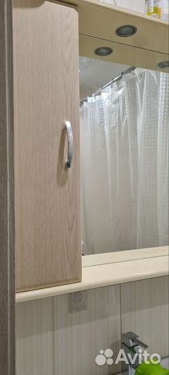 Зеркало для ванной со шкафчиком