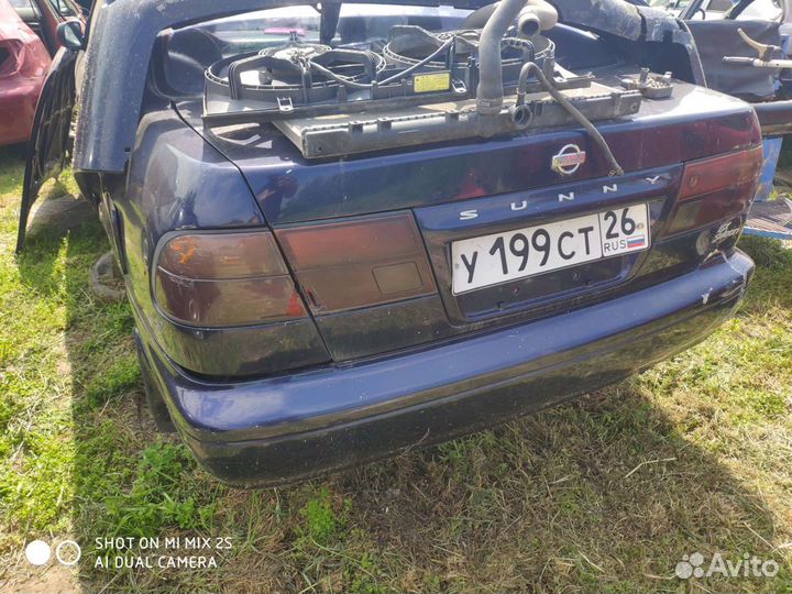 Крышка багажника Ниссан Санни B14