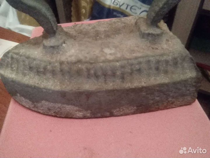Утюг старинный
