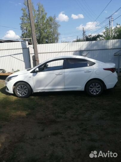 Hyundai Solaris 1.4 AT, 2018, битый, 265 714 км