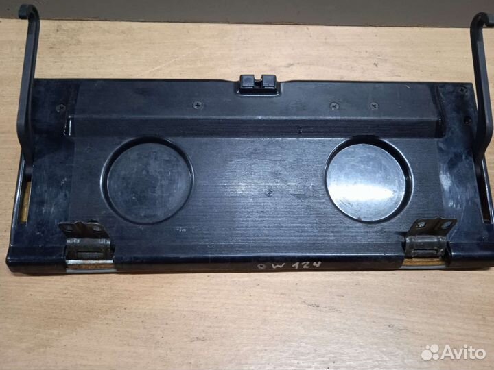 Крышка бардачка mercedes w124 e klass мерседес 124