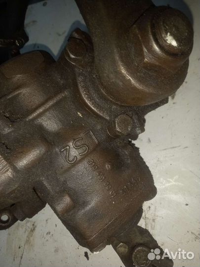 Рулевой редуктор Мерседес 609D