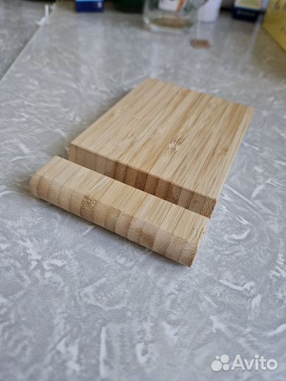 Деревянная подставка для телефона икеа бергенес