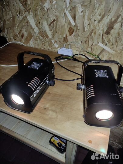 Световой прибор Junior продаю