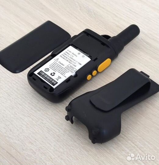 Рация с наушником, радиостанция с гарнитурой