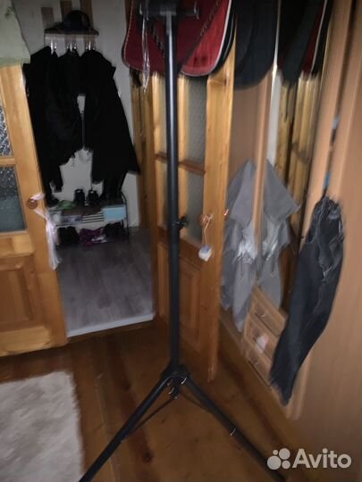 Стойки под акустику