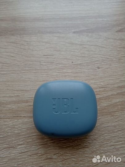 Кейс от JBL wave 300tws