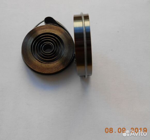 Заводные пружины к будильнику