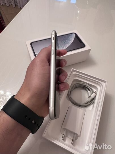 iPhone Xr, 128 ГБ