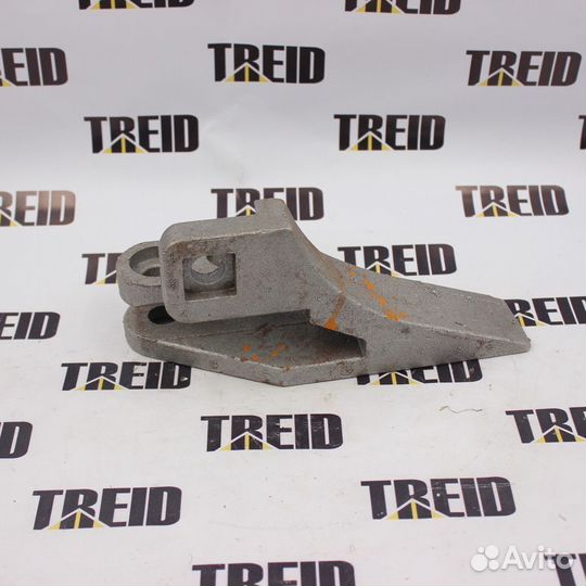 Зуб ковша боковой правый (большой)