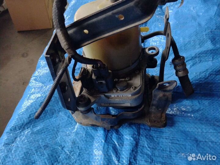 Усилитель руля Volvo S40 2, V50, C30