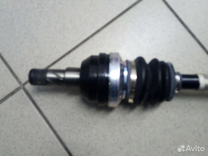 Привод колеса в сборе 96348790