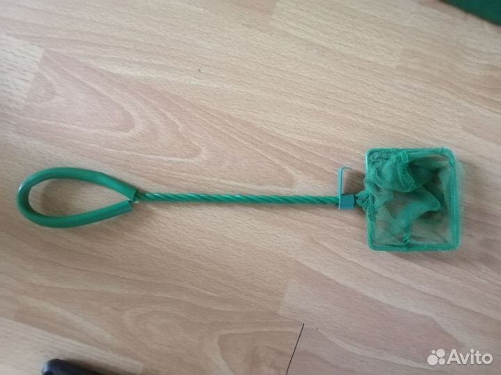 Сачки, скребки, грунт, галька для аквариума