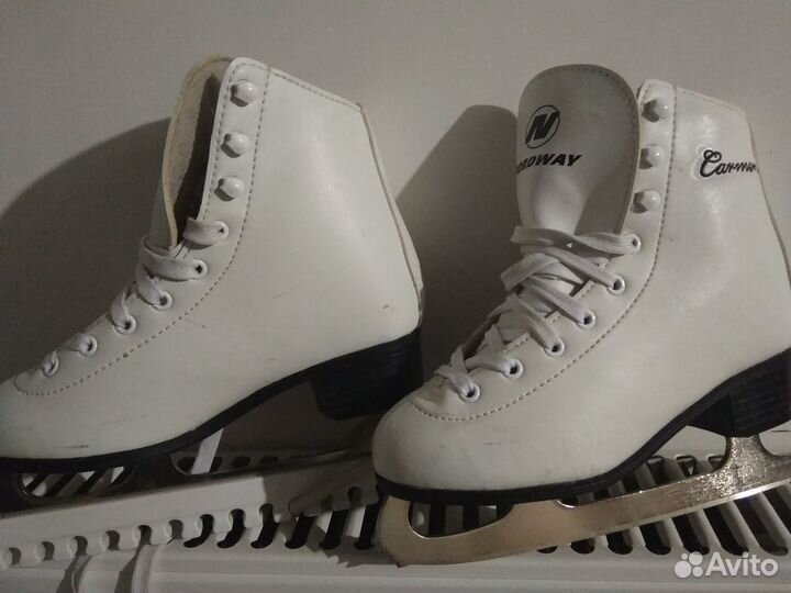 Коньки фигурные