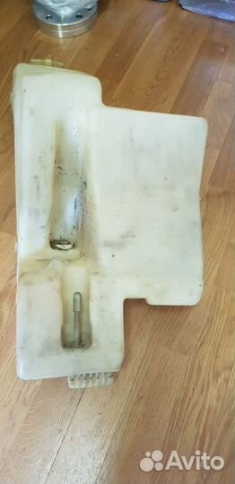 Бачок омывателя BMW e34 M5