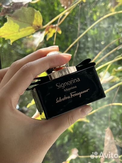 Парфюм женский salvatore ferragamo