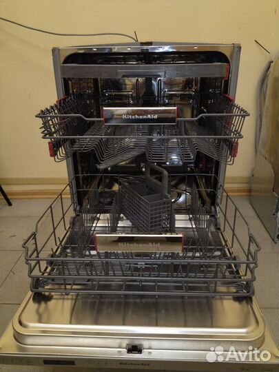 Посудомойка Kitchen Aid USA Premium. 3. корзины