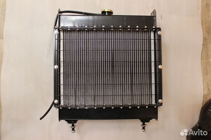 Радиатор охлаждения двигателя K2105D