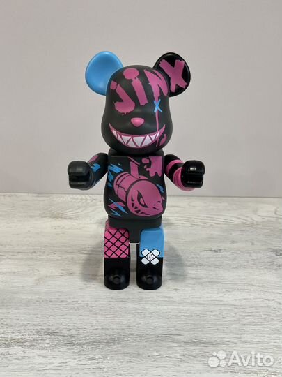 Игрушка bearbrick Jinx