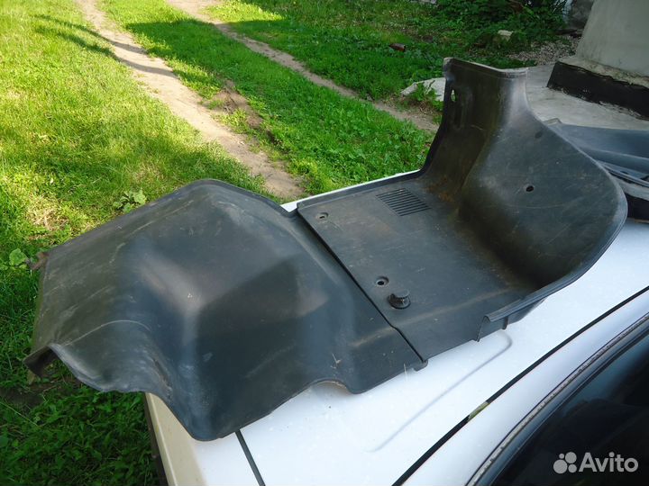 Внутренняя облицовка багажника Хюндай Акцент Тагаз