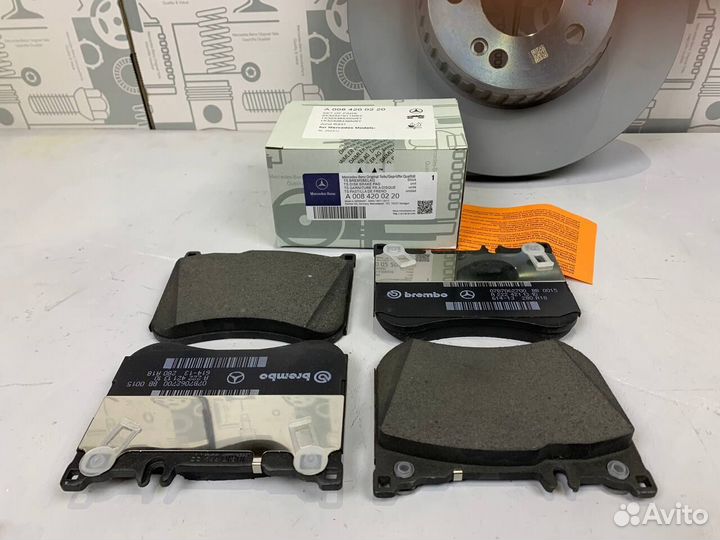 Колодки тормозные передние Mercedes W222/С217