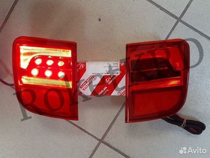 Катафот Заднего бампера Land Cruiser 200 07-15 год