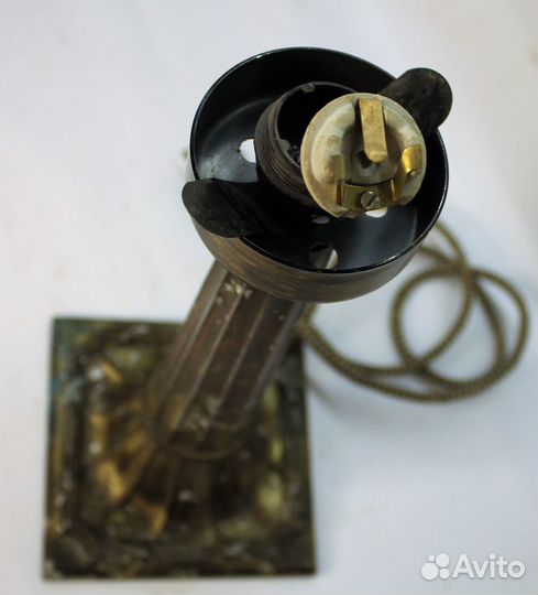 Настольная лампа *