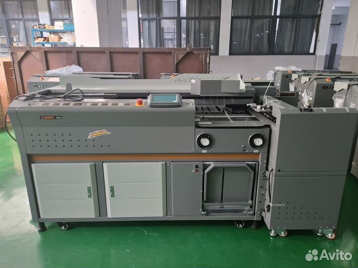 Термоклеевая машина EAV-S2000E