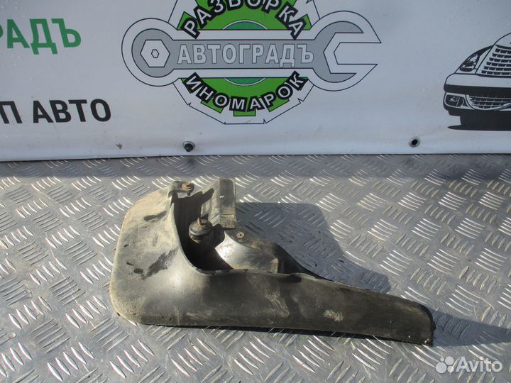 Брызговик задний правый Ford focus 3 2012г