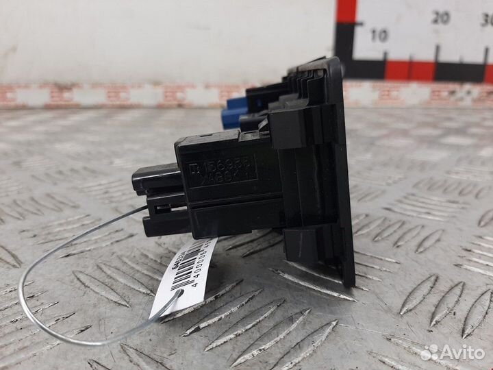 Кнопка (выключатель) Lexus RX 2 рест. 2008