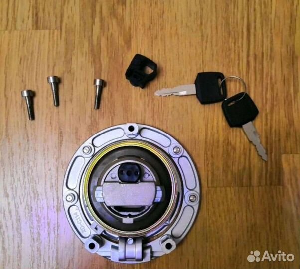 Крышка топливного бака