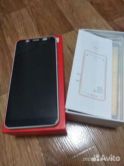 Xiaomi Redmi 5 Plus, 4/64 ГБ