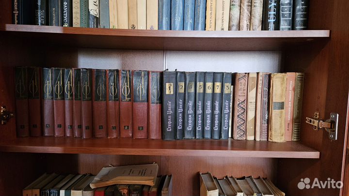 Книги и серии книг