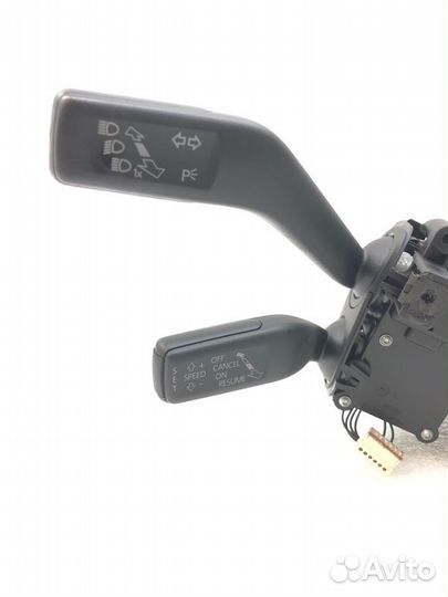 Подрулевой переключатель дворников Volkswagen