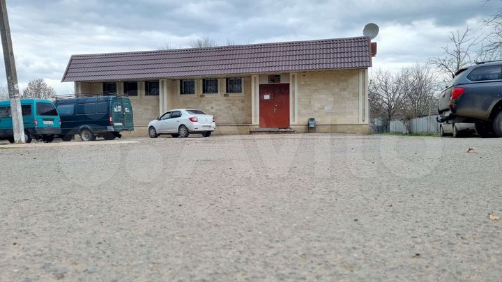 Здание, 360 м²