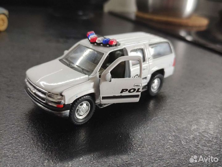 Масштабные модели Welly, Kingsman