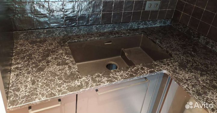 Столешница из кварцевого агломерата