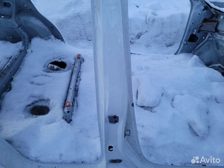 Порог правый с сапогом на Mazda CX-5 KF2 PY 2017