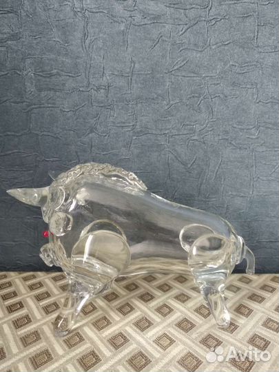 Статуэтка стекло