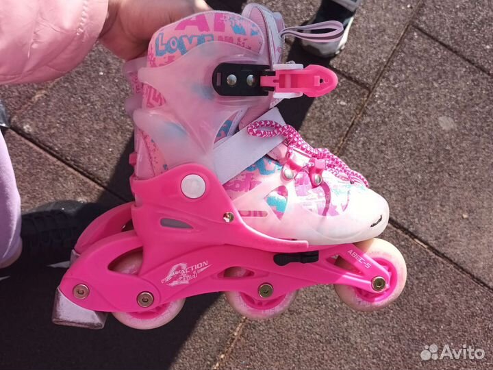 Роликовые коньки