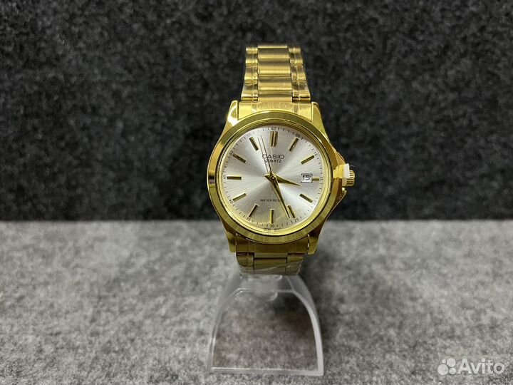 Часы casio новые