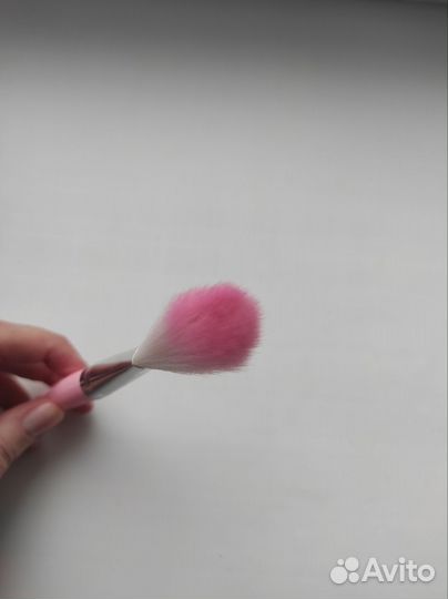 Кисть для макияжа