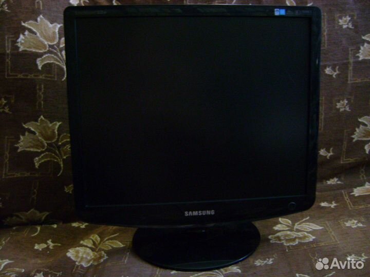 Монитор Samsung SyncMaster 932 BF 19