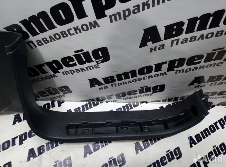 Накладка на порог левая Volkswagen Touareg 7LA BMV