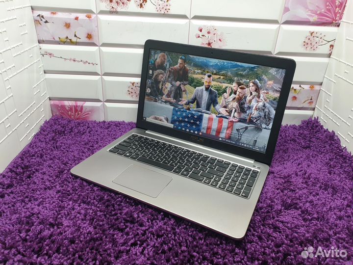 Asus i5 6 ssd500gb GeForce GTX 950m