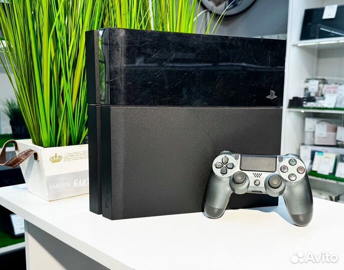 Игровая приставка Sony playstation 4, б/у 500 gb