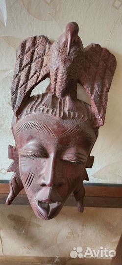 Африканская маска дерево