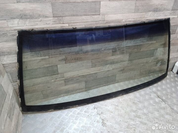 Стекло лобовое Mitsubishi Pajero V25W 6G74 1994