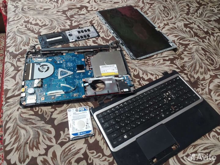 Ноутбук на запчасти