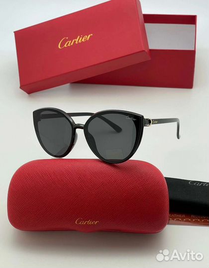 Очки солнцезащитные